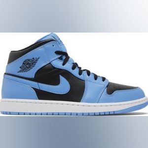 Air Jordan 1 Mid 'University Blue Black'